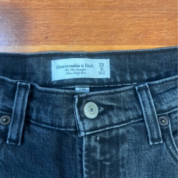 Abercrombie 90s Straight Ultra High Rise Curve Love 25S - Picture 3 of 6